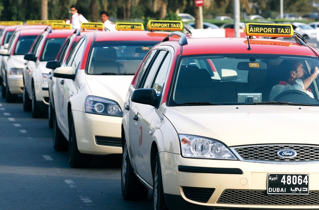 عقود عمل سائقين و سائقات لدولة الإمارات العربية